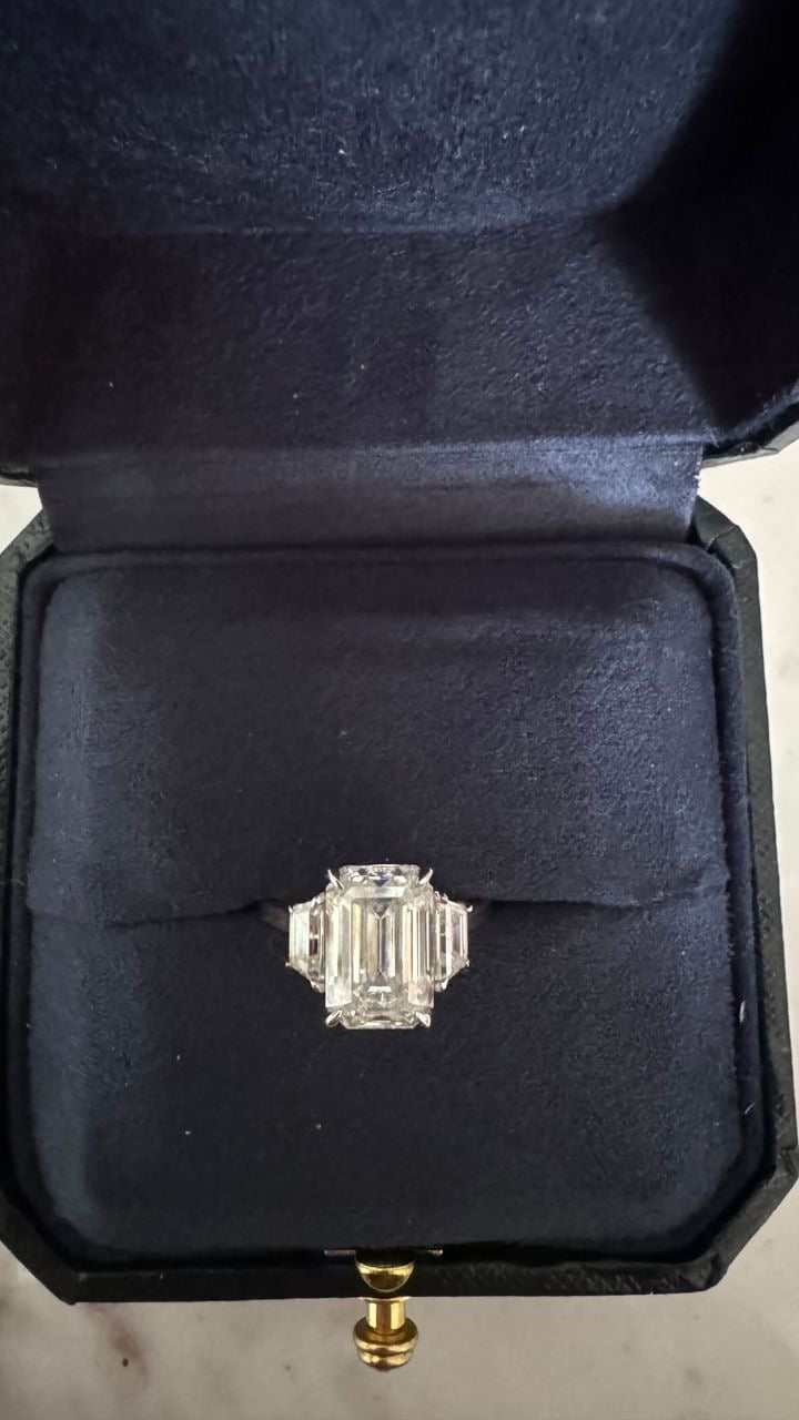 4ct emerald cut moissanite 10k yellow gold size 6 engagement ring