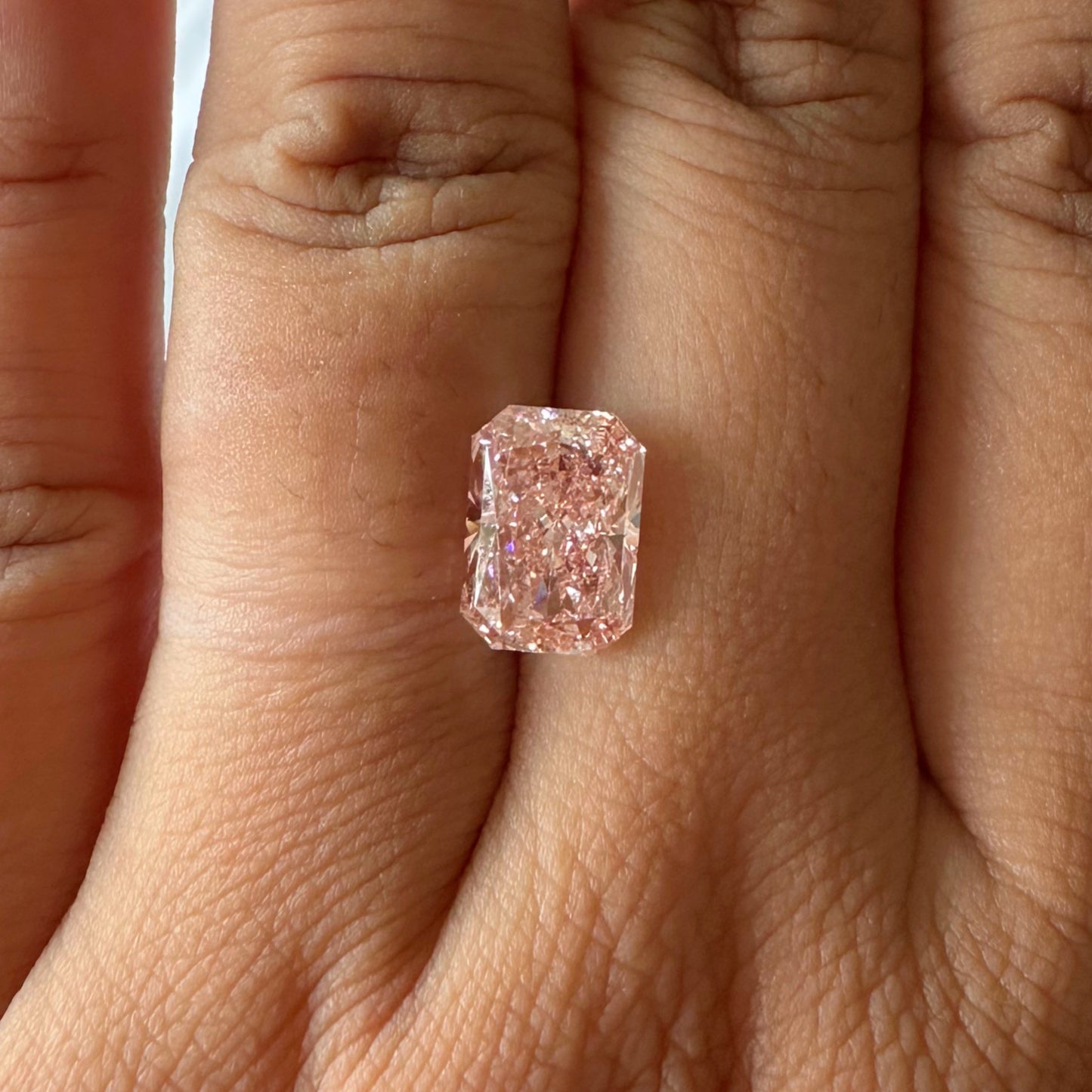 Radiant 3.03ct Fancy Vivid Pink VS2